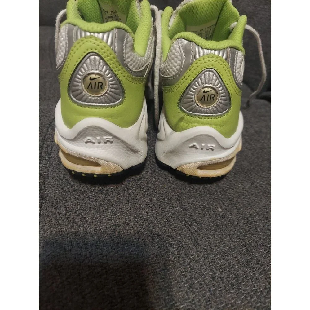 NIKE‎ Air Womens Size 9 Lime Green White Shoes Crossfit Running Shoes